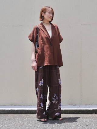 「TODAYFUL(トゥデイフル)の【TODAYFUL/トゥデイフル】Embroidery Patchwork Trousers/エンブロイダリーパッチワークトラウザー/パンツ(その他パンツ)」を使った、金子三記(miki)さん(レディース・170cm)の夏コーディネート