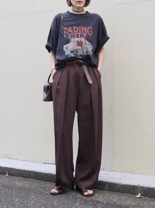 「CPCM（シーピーシーエム）のパウダー加工ヴィンテージライクT（Tシャツ/カットソー）」を使った、金子三記(miki)さん（レディース・170cm）の夏コーディネート