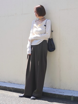 「NOGLE(ノグル)の【NOGLE/ノグル】ワッフルヘンリーネックトップス(Tシャツ/カットソー)」を使った、金子三記(miki)さん(レディース・170cm)の秋コーディネート
