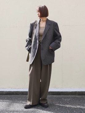 「アイテム（ブレスレット）」を使った、金子三記(miki)さん（レディース・170cm）の秋コーディネート