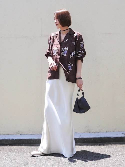 「TODAYFUL(トゥデイフル)のEmbroidery Patchwork Shirts(シャツ/ブラウス)」を使った、金子三記(miki)さん(レディース・170cm)の春コーディネート