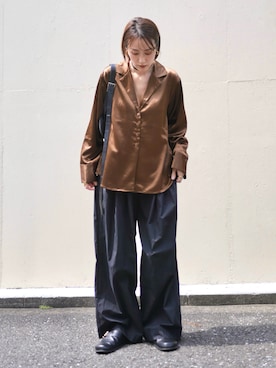「アイテム（アクセサリー）」を使った、金子三記(miki)さん（レディース・170cm）の秋コーディネート