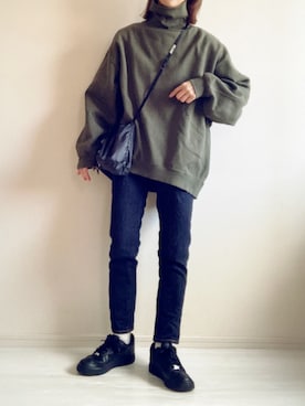 「HOLIDAY（ホリデイ）のHOLIDAY PACKABLE POCHETTE ホリデイパッカブルポシェット（ショルダーバッグ）」を使った、nonさん（レディース・160cm）の秋コーディネート
