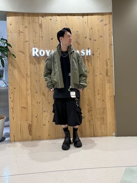 「アイテム（カーゴパンツ）」を使った、akihiro_okadaさん（メンズ・175cm・40代）の秋コーディネート