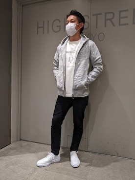 「アイテム（パーカー）」を使った、HIGH STREET_officialさん（メンズ・166cm）の夏コーディネート