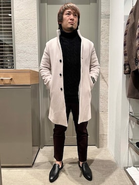 「アイテム（スラックス、レッド系）」を使った、HIGH STREET_officialさん（メンズ・169cm）の冬コーディネート