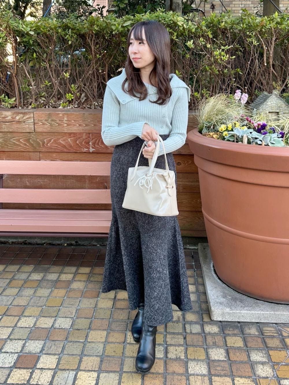 「デート、新作、マーメイドスカート、カラーコーデ、マジェスティックレゴン、大人ファッション、骨格ウェーブ、標準身長、ブルべ夏」｜「MAJESTIC LEGONの【4サイズ展開/新色追加】フカフカヒールストレッチブーツ（ブーツ、ブラック系）」を使った、あーちゃん。さん（レディース・156cm）の冬コーディネートの1枚目の写真