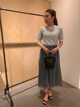 TIARA STAFFさん（レディース・160cm）の春コーディネート