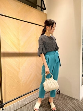 TIARA STAFFさん(レディース・166cm)の春コーディネート