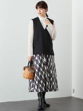 TIARA STAFFさん（レディース・161cm）の秋コーディネート