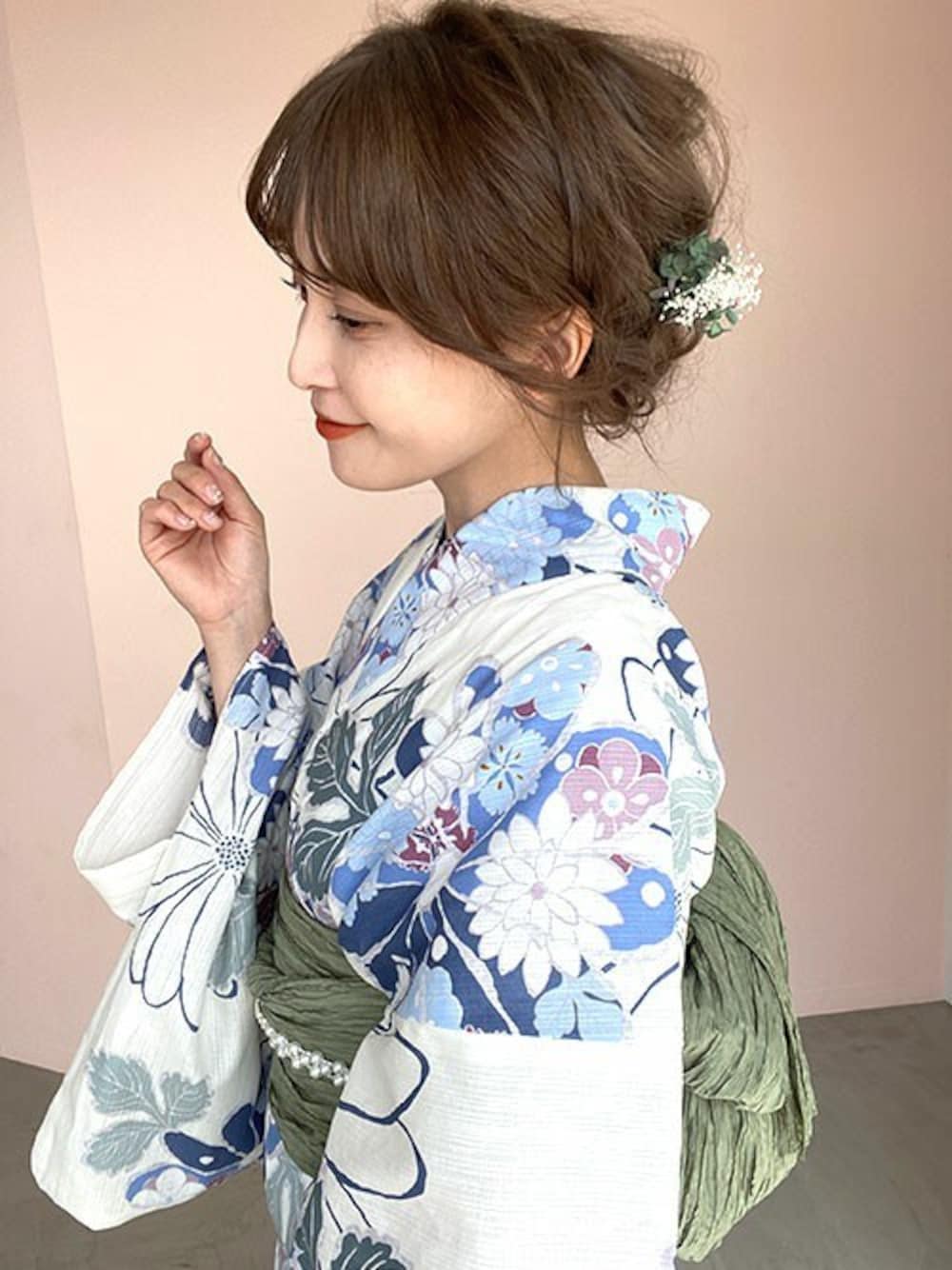 その他の浴衣を着用したレディースの春コーディネートの1枚目の写真