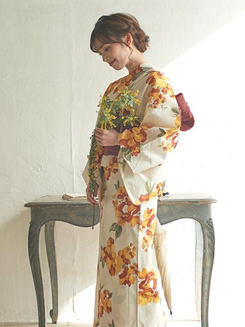 その他の浴衣を着用したレディースの春コーディネートの1枚目の写真