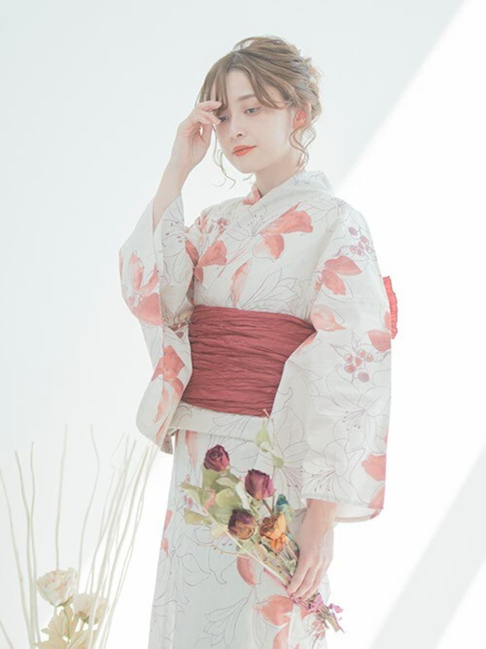 「シンプル、夏、デート、浴衣、大人コーデ、フェミニン、大人女子、夏コーデ、大人かわいい」｜「Ditaの1人で着られる浴衣5点セット 和歌山染工日本染め（ゆかた・しわへこ帯・下駄・着付け本・腰ひも）【K】（浴衣、その他）」を使った、Ditaさん（レディース・160cm）の春コーディネートの1枚目の写真