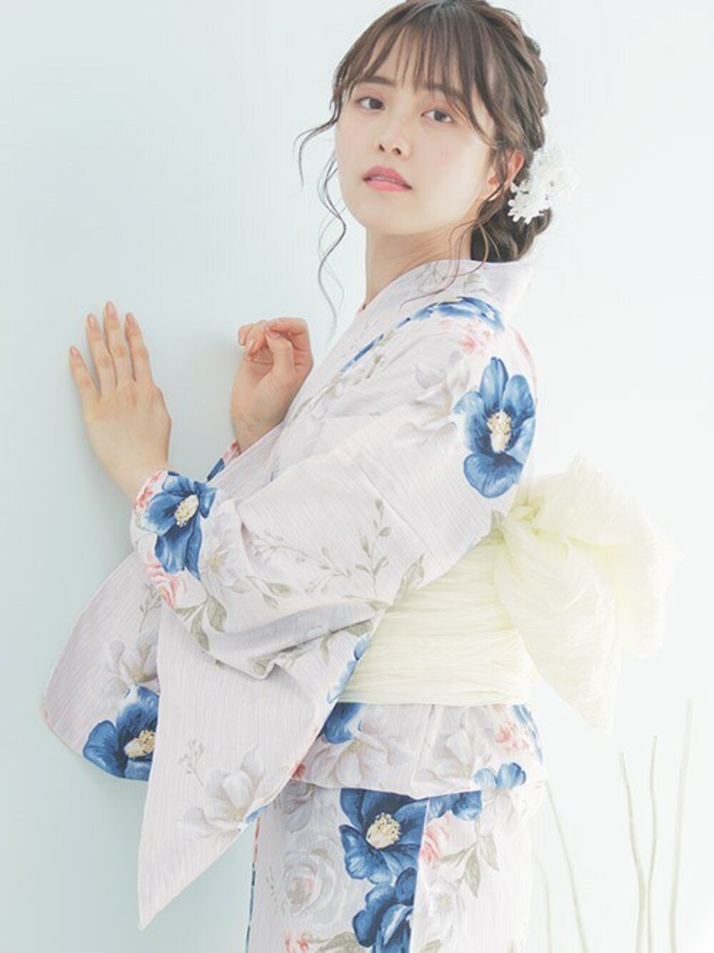 その他の浴衣を着用したレディースの春コーディネートの1枚目の写真