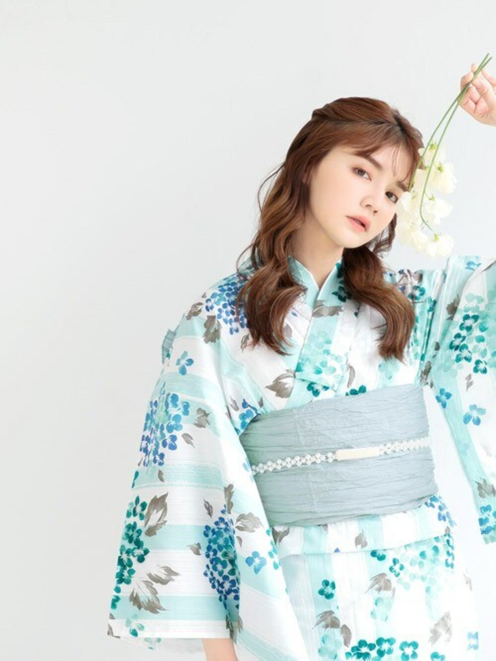 その他の浴衣を着用したレディースの夏コーディネートの1枚目の写真