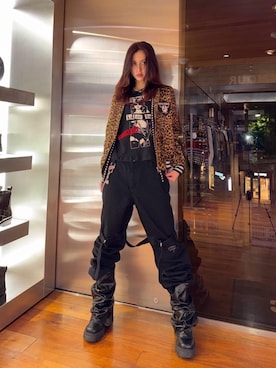 「ロック」｜「アイテム（トップス）」を使った、chuneさん（レディース・173cm）の秋コーディネート