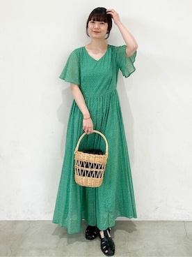 「オペークドットクリップ」｜「アイテム（サンダル）」を使った、OPAQUE.CLIPスタッフさん（レディース・156cm）の夏コーディネート