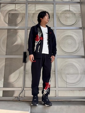 「HYSTERIC GLAMOUR（ヒステリックグラマー）のアイテム（スウェットパンツ）」を使った、けんたさん（メンズ・174cm）の冬コーディネート