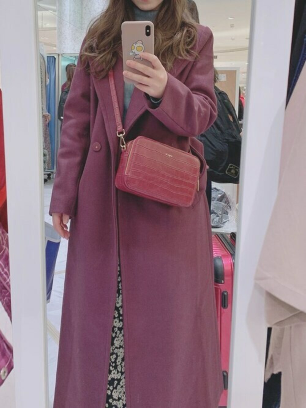「Ungrid、＃ショルダーバッグ、＃トレンド」｜「Ungridの【Ungrid/アングリッド】　お財布ショルダー　(クロコ)（ショルダーバッグ、レッド系）」を使った、stylecode003さん（レディース・163cm）の秋コーディネートの1枚目の写真