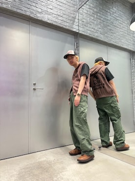 「アイテム（ベスト、ブラウン系）」を使った、HOSHIさん（メンズ・169cm）の春コーディネート