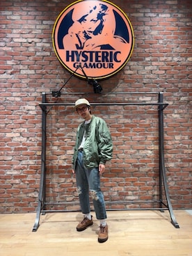 「HYSTERIC GLAMOUR（ヒステリックグラマー）のSNAKE LOOP 8分丈クラッシュデニムパンツ（デニムパンツ）」を使った、HOSHIさん（メンズ・169cm）の秋コーディネート