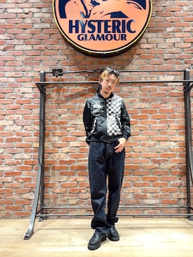 「HYSTERIC GLAMOUR（ヒステリックグラマー）のMULTI HYSTERIC WOMAN スクラッチMA-1ジャケット（MA-1）」を使った、HOSHIさん（メンズ・169cm）の夏コーディネート