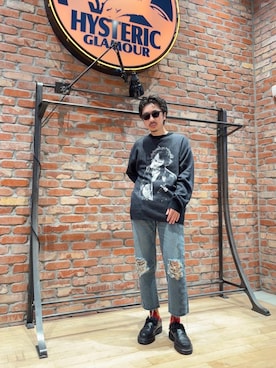 「HYSTERIC GLAMOUR（ヒステリックグラマー）のSNAKE LOOP 8分丈クラッシュデニムパンツ（デニムパンツ）」を使った、HOSHIさん（メンズ・169cm）の秋コーディネート