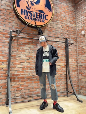 「HYSTERIC GLAMOUR（ヒステリックグラマー）のSNAKE LOOP 8分丈クラッシュデニムパンツ（デニムパンツ）」を使った、HOSHIさん（メンズ・169cm）の秋コーディネート