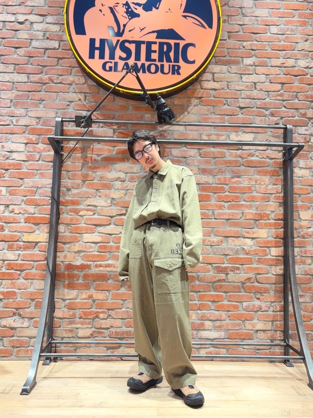 HYSTERIC 0321 デニムプルオーバーシャツを使った人気ファッション