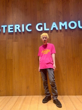 「HYSTERIC GLAMOUR（ヒステリックグラマー）のHYSTERIC SUN DIAMOND Tシャツ（T Shirts、ピンク系）」を使った、HOSHIさん（メンズ・170cm）の夏コーディネート