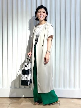 「カラー×コーデ」｜「アイテム（トートバッグ）」を使った、konさん（レディース・160cm）の夏コーディネート