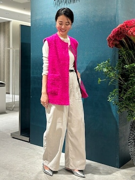 「アイテム（その他アウター、ピンク系）」を使った、HOUSE OF LOTUS　staffさん（レディース・170cm）の秋コーディネート