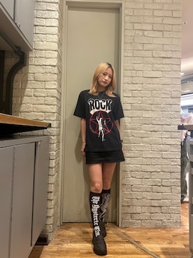 「アイテム（デニムスカート）」を使った、SUMIKAさん（レディース・160cm）の夏コーディネート