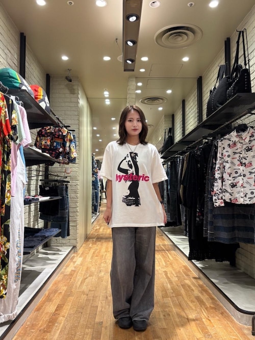 大人気！ヒステリックグラマー半袖Tシャツ【HYSTERIC ARMPITS】黒L HYSTERIC GLAMOUR - SUPER HYS Tシャツ / ブラック | Tempt