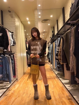 「HYSTERIC GLAMOUR（ヒステリックグラマー）のBAD GIRL REMIX ベスト（ベスト）」を使った、SUMIKAさん（レディース・160cm）の秋コーディネート