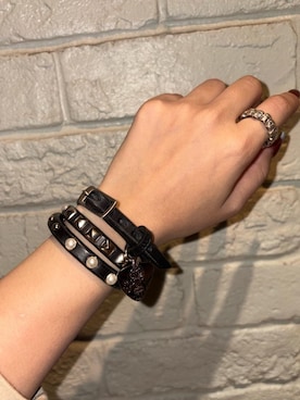 「HYSTERIC GLAMOUR（ヒステリックグラマー）のPICK レザーブレスレット（ブレスレット、ブラック系）」を使った、SUMIKAさん（レディース・160cm）の夏コーディネート