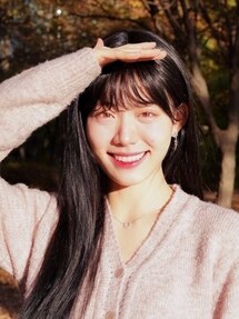 PINKAGE（ピンクエイジ）の「手植えフルウィッグ) ストレート25インチ