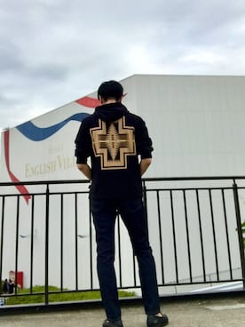 「PENDLETON（ペンドルトン）のアイテム（パーカー）」を使った、NOLLEYS MENS stylingさん（メンズ・182cm）の秋コーディネート
