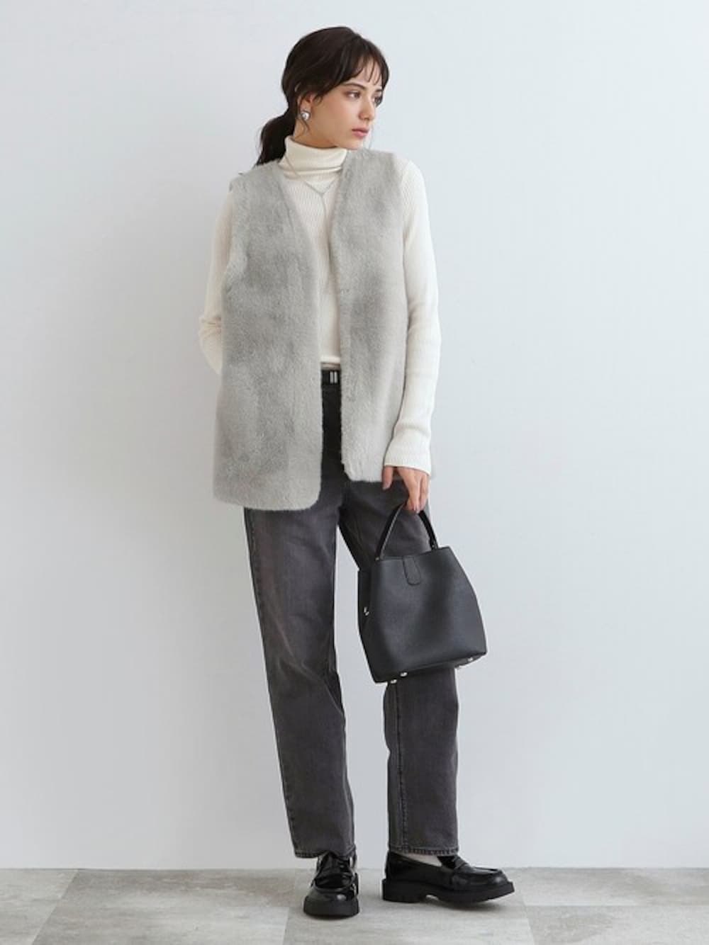 完成品 MOONBAT（ムーンバット）の「【WEB限定】リバーシブルフェイク トップス