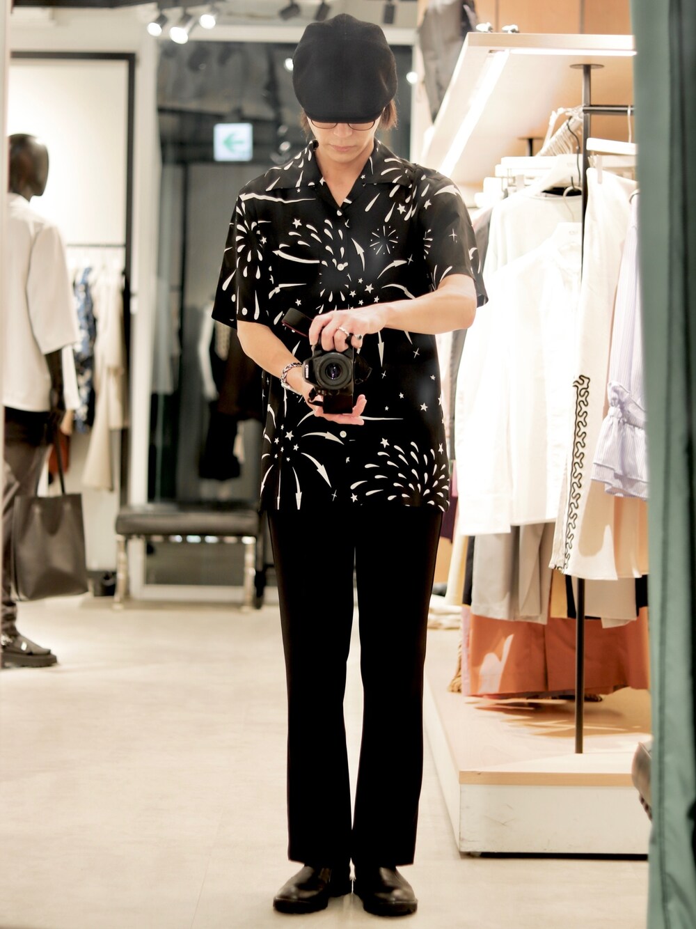 Lui's（ルイス）の「サテンフレアパンツ（その他パンツ）」 - WEAR
