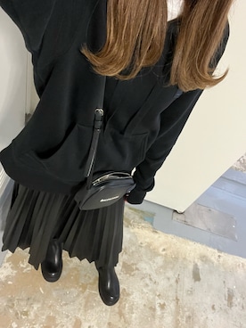 ☻ is wearing Balenciaga "Balenciaga - Everyday Camera Xs Cross Body Bag - Womens - Black"