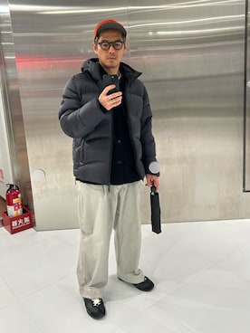 「MONCLER（モンクレール）のアイテム（ジャケット/アウター、ブラック系）」を使った、tsungpinlinさん（メンズ・165cm）の春コーディネート