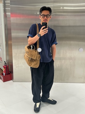 「UNIQLO（ユニクロ）のアイテム（Tシャツ/カットソー、ブルー系）」を使った、tsungpinlinさん（メンズ・165cm）の春コーディネート