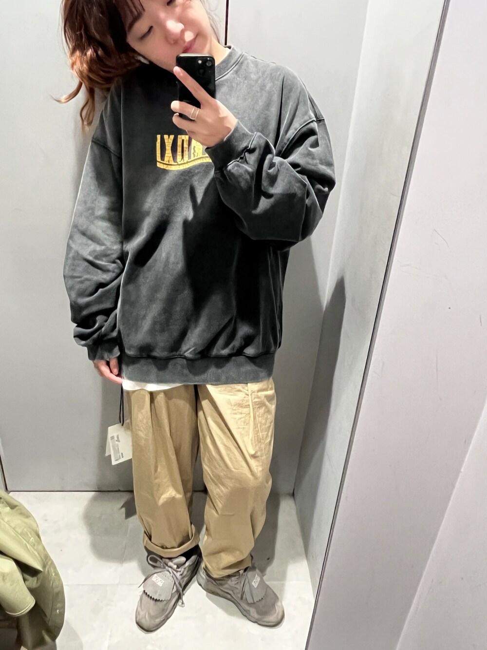 「AGILITYのアイテム（パンツ、ベージュ系）」を使った、迷Mir /。daily stylさん（レディース・162cm）の秋コーディネートの1枚目の写真