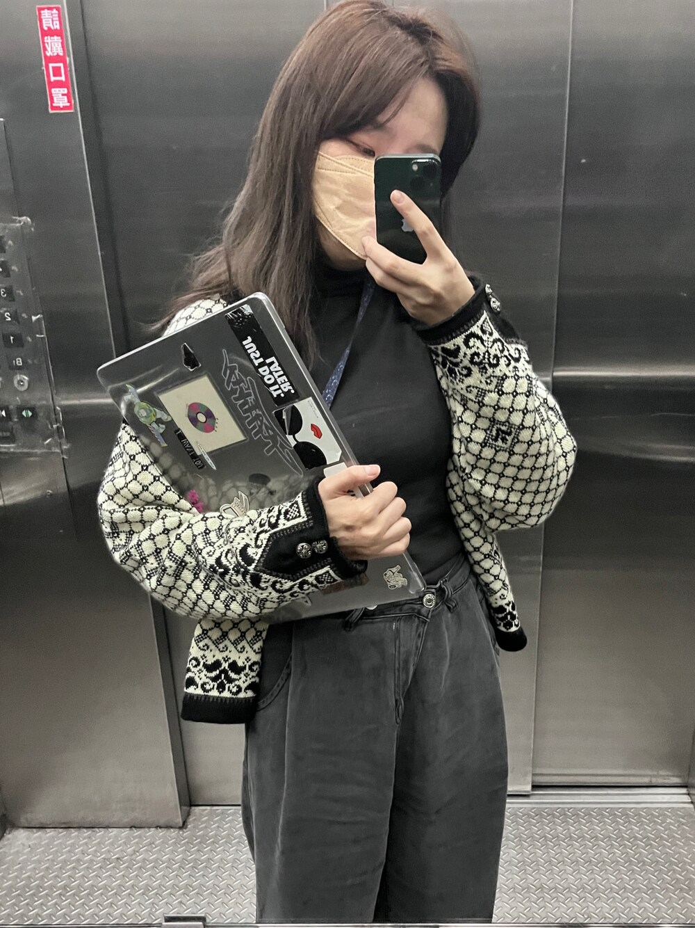 「DALE OF NORWAYのアイテム（ダッフルコート、ホワイト系）」を使った、迷Mir /。daily stylさん（レディース・162cm）の冬コーディネートの1枚目の写真