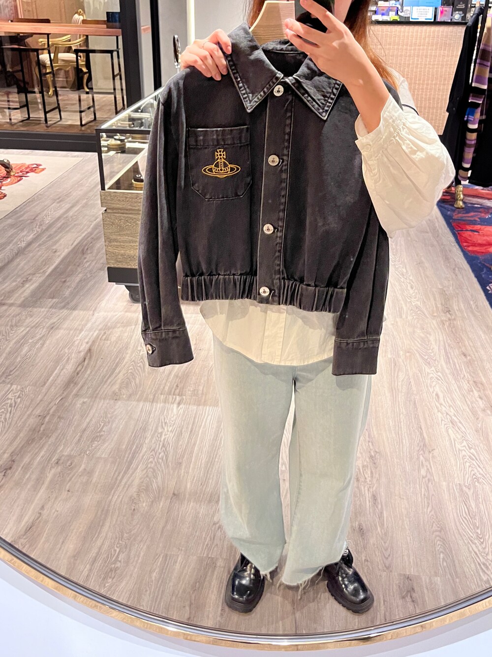 「addicted toのアイテム（ローファー、ブラック系）」を使った、迷Mir /。daily stylさん（レディース・162cm）の冬コーディネートの1枚目の写真