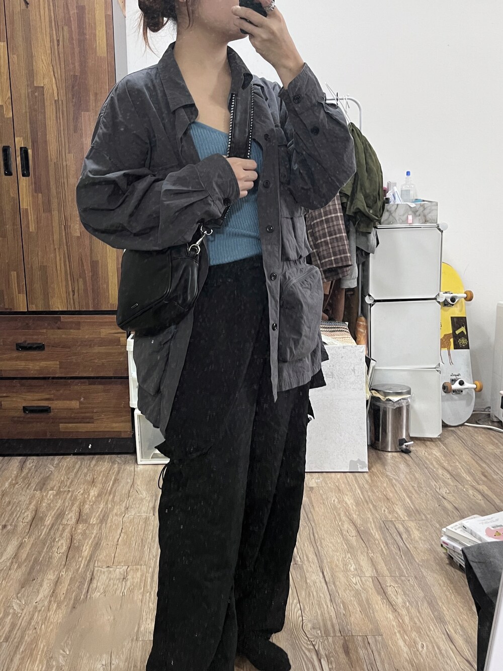 「HAREのアイテム（ショルダーバッグ、ブラック系）」を使った、迷Mir /。daily stylさん（レディース・162cm）の冬コーディネートの1枚目の写真