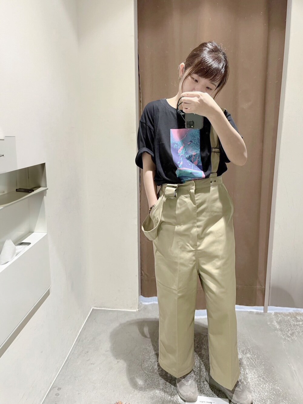 「UNIQLOのアイテム（Tシャツ/カットソー、ブラック系）」を使った、迷Mir /。daily stylさん（レディース・162cm）の夏コーディネートの1枚目の写真