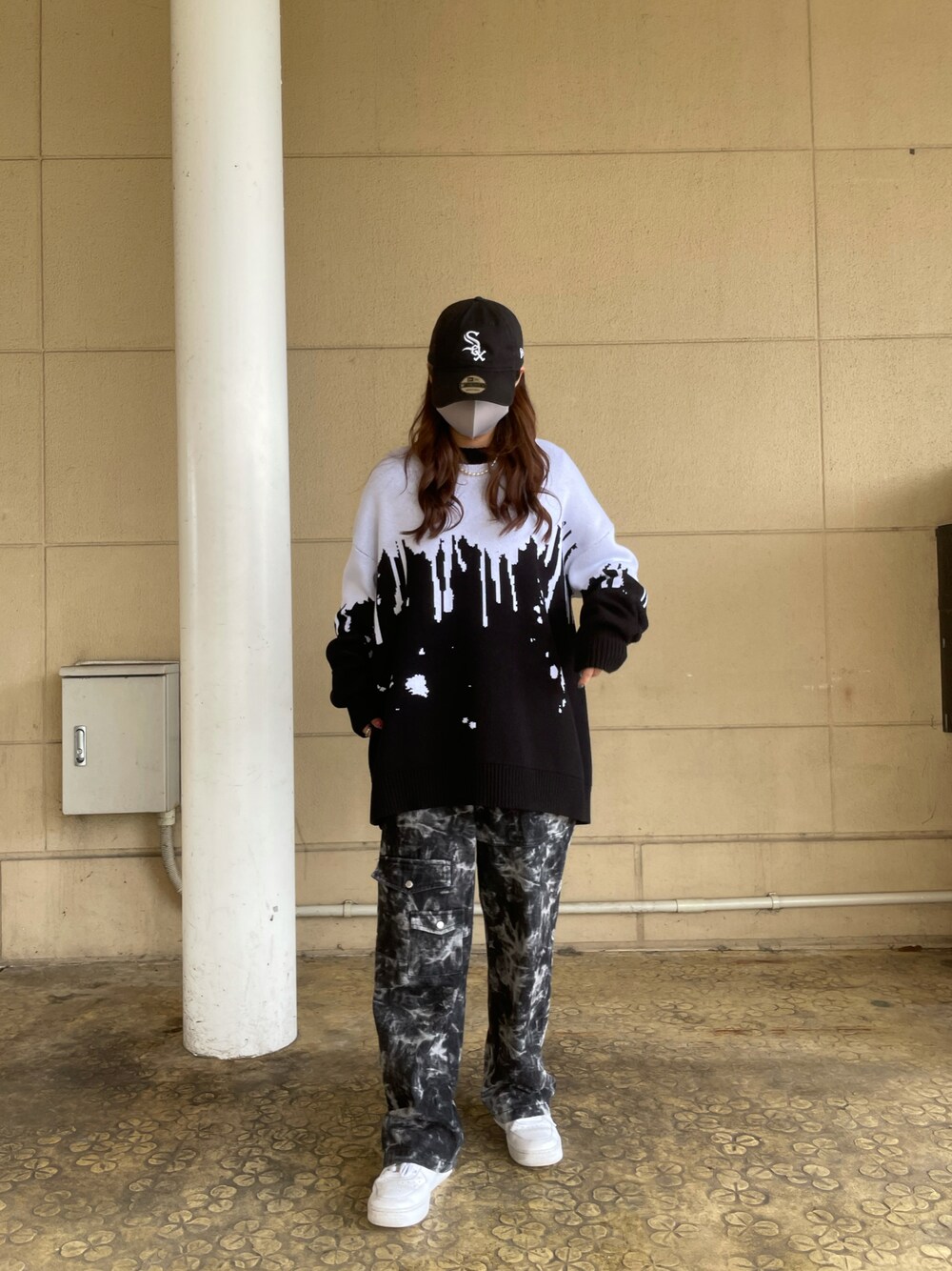 「今日のコーデ、休日スタイル、ootd、LHP、ニット、カジュアル、ラフ」｜「WHITELANDのアイテム（ニット/セーター、ブラック系）」を使った、moneさん（レディース・160cm）の夏コーディネートの1枚目の写真