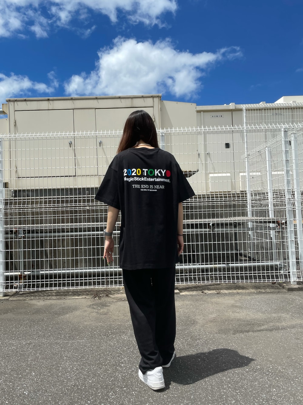 「夏コーデ、ラクチンコーデ、カジュアルコーデ、ラフ、オリンピック、今日のコーデ、休日スタイル、LHP、ootd、オールブラック」｜「MAGIC STICKのアイテム（Tシャツ/カットソー、ブラック系）」を使った、moneさん（レディース・160cm）の夏コーディネートの1枚目の写真